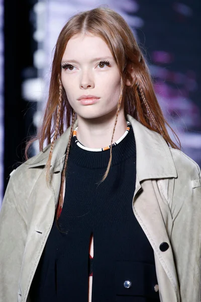 Look 77